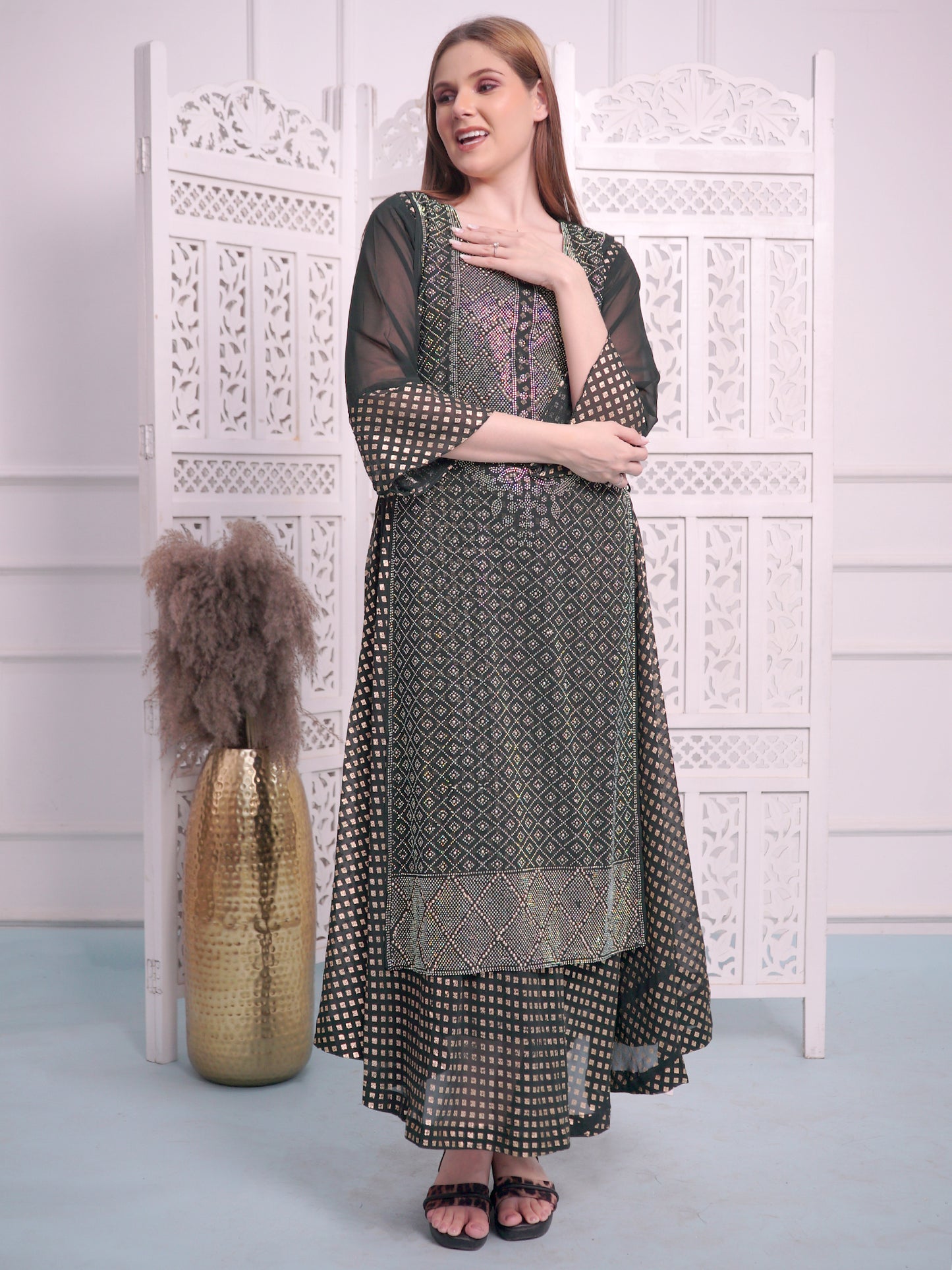 Elegant Double Layered Georgette Gown