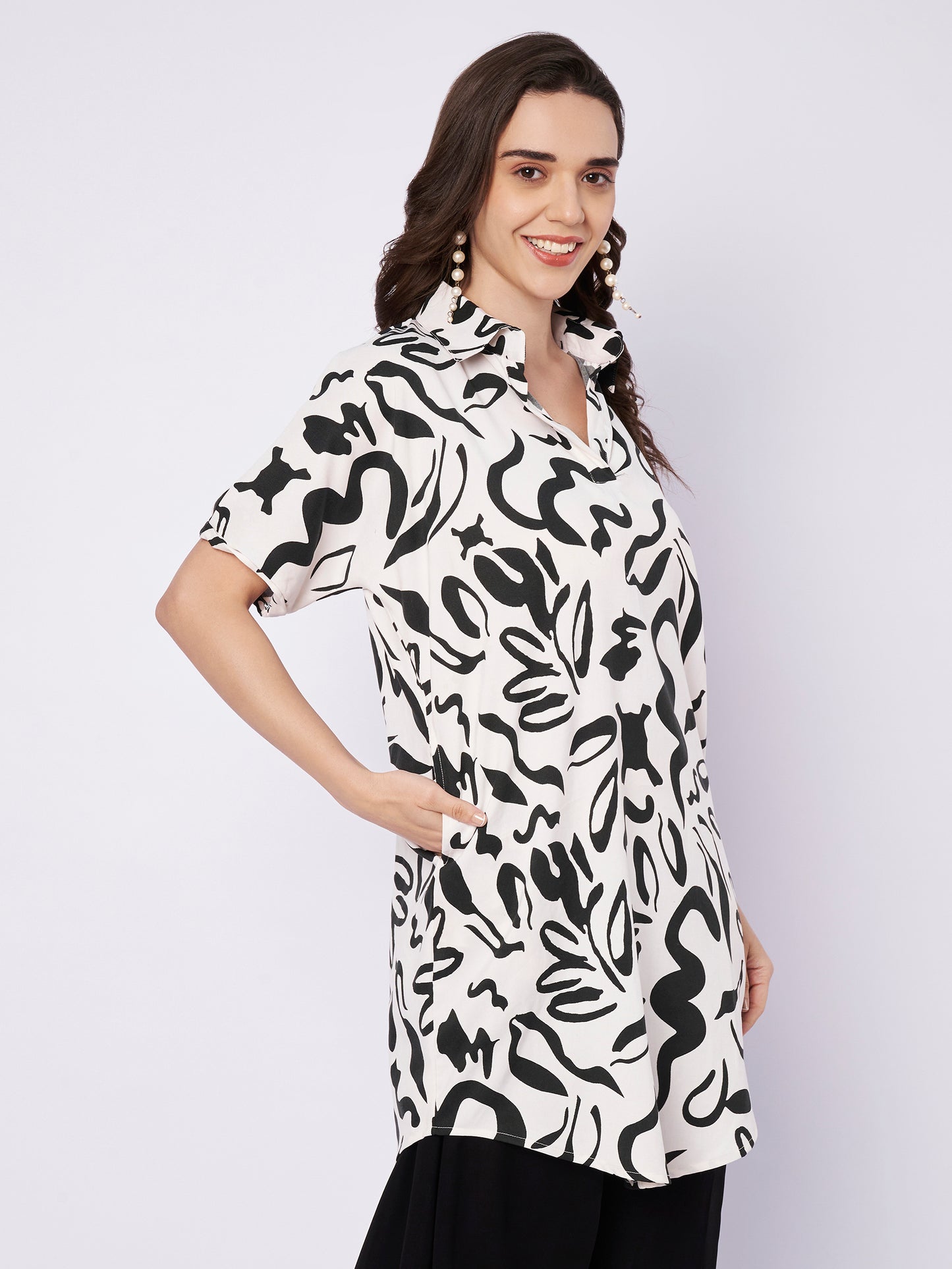 Kuberakshi Abstract Print Shirt Kurti with Palazzo Set