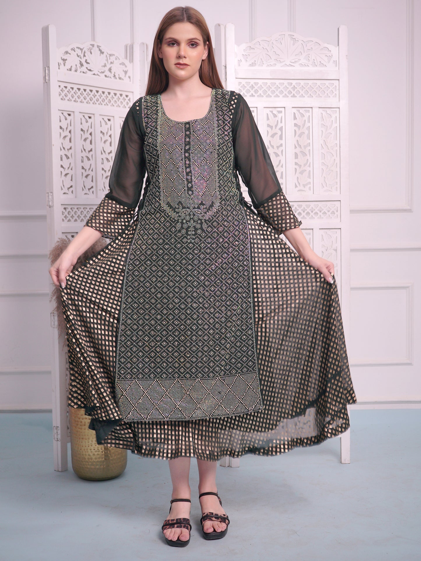 Elegant Double Layered Georgette Gown