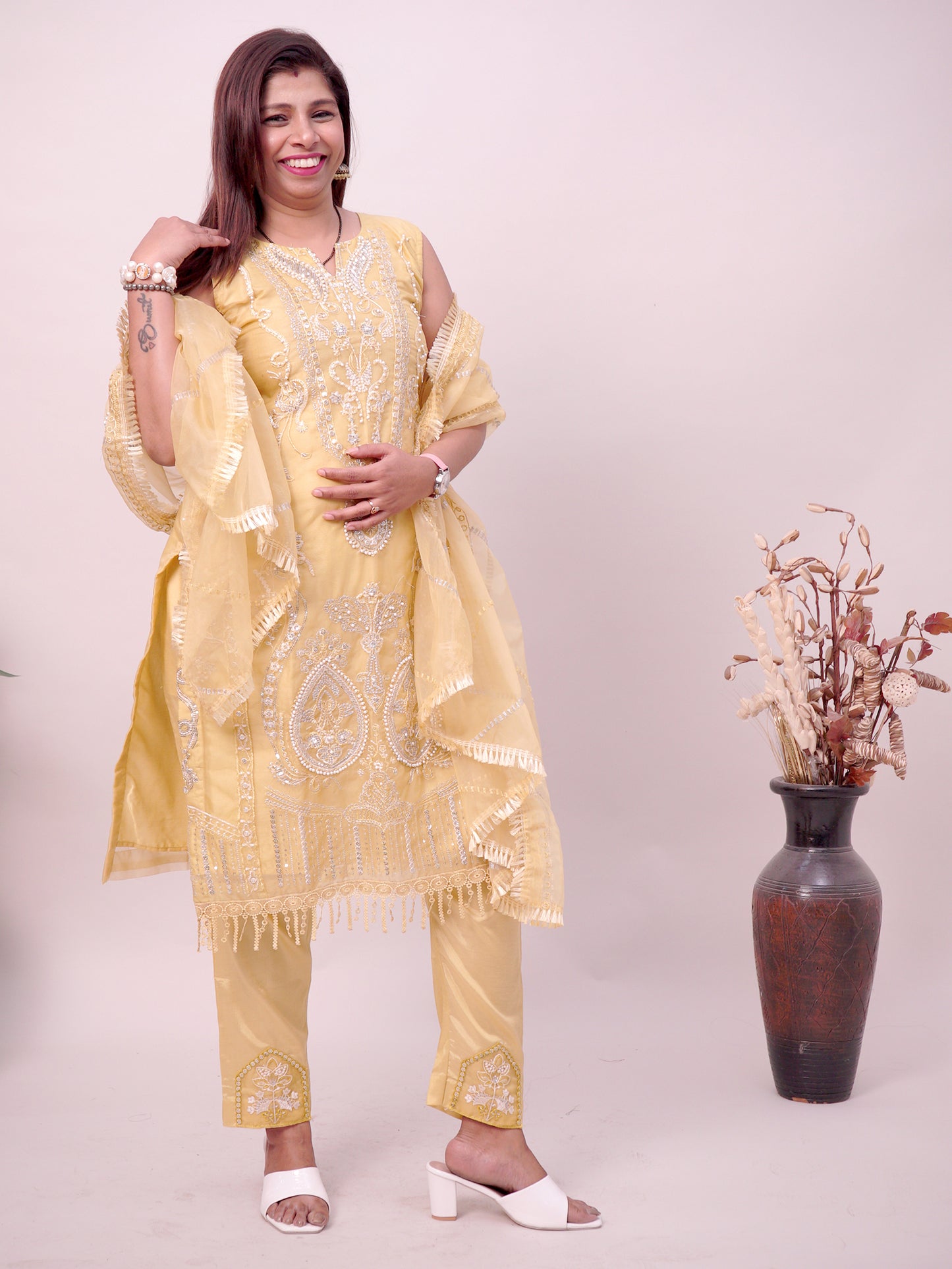 Ladoo A LIne Suit